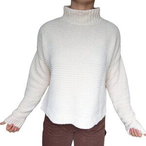 Forever 21 Cream Soft Fluffy Long Sleeve  Knit Turtleneck Sweater Women Size Med